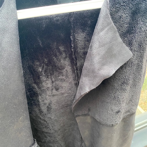 Black vest - Picture 6 of 6